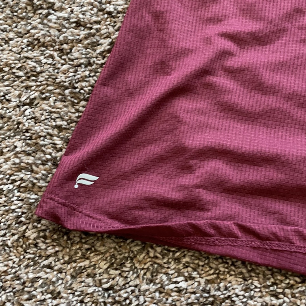 Bundle two Fabletics tanks - Picture 4 of 5
